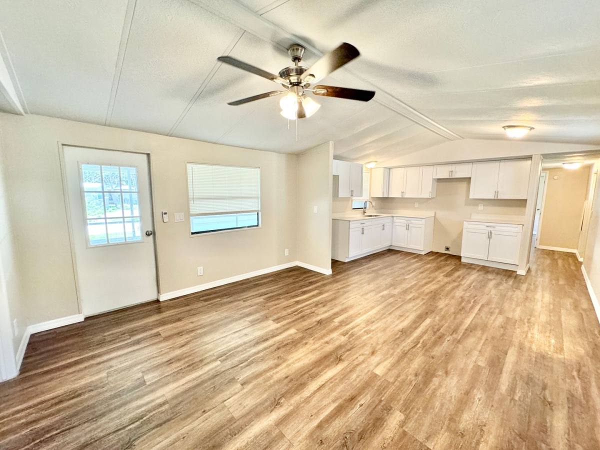 Apartment for rent at 1252 Henderson Creek Dr, Naples, FL 34114