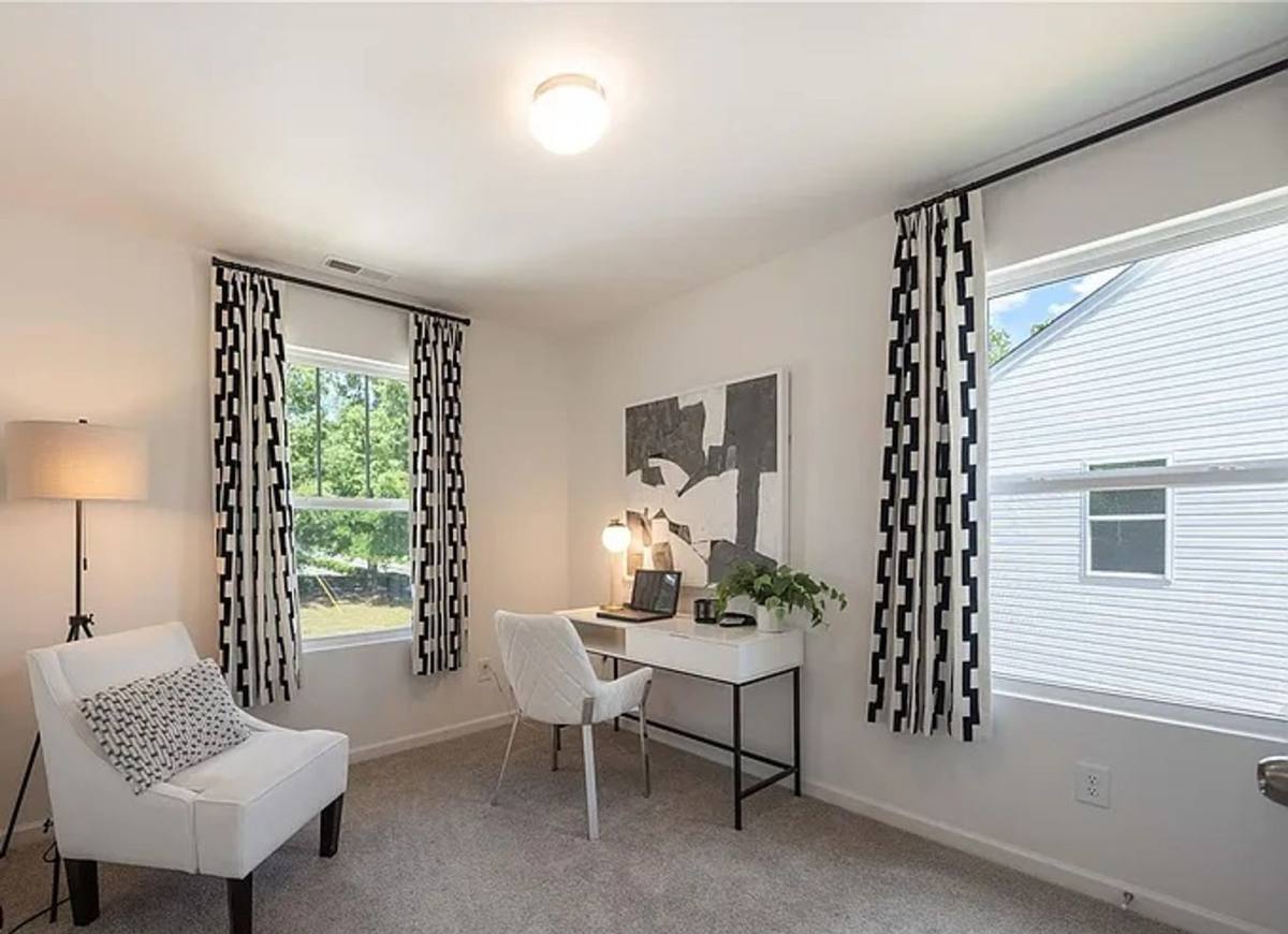 Townhouse for rent at 4413 Wymore Way, Charlotte, NC 28208