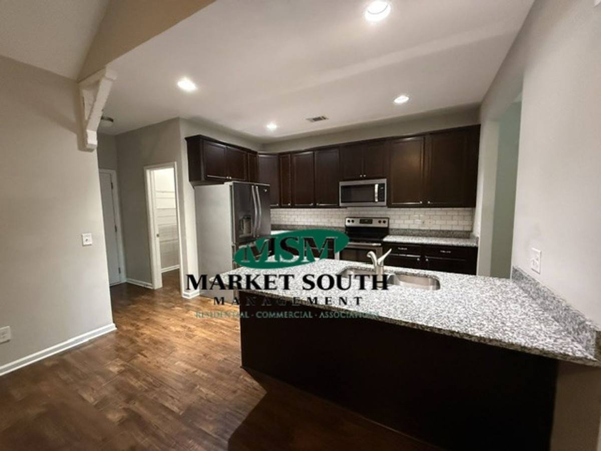 House for rent at 136 Waverly Way, Port Wentworth, GA 31407