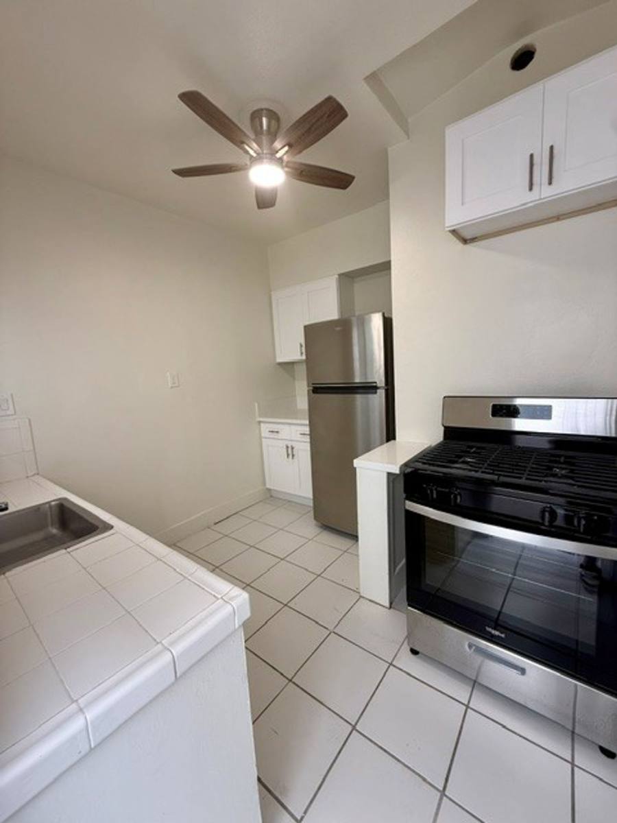 Apartment for rent at 1819 E 4th St, Long Beach, CA 90802
