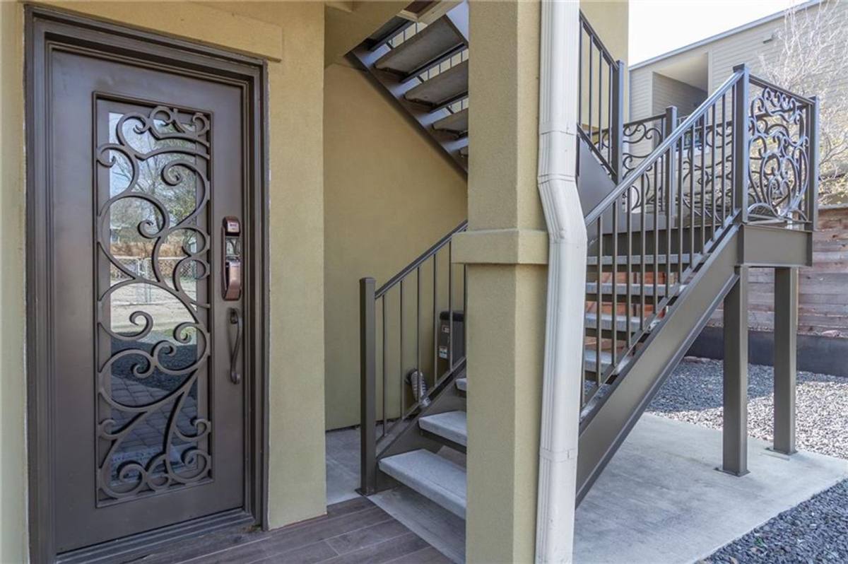 Townhouse for rent at 1904 E 13th St, Austin, TX 78702