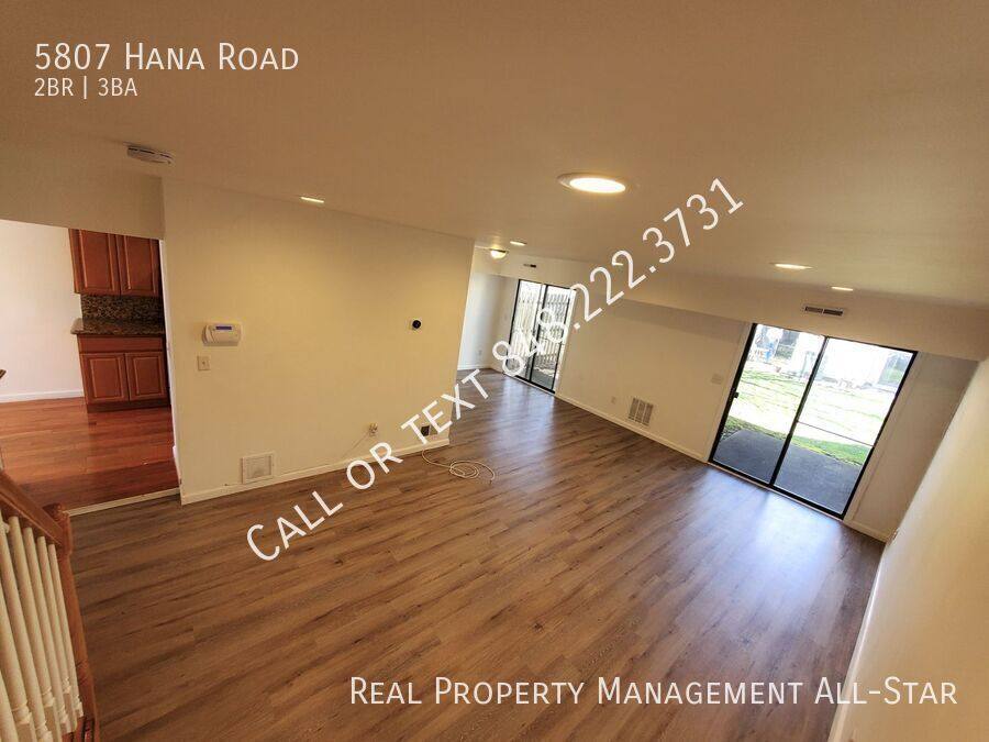 Townhouse for rent at 5807 Hana Rd, Edison, NJ 08817