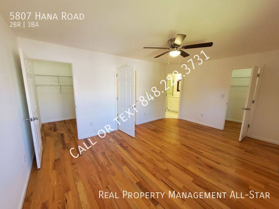 Townhouse for rent at 5807 Hana Rd, Edison, NJ 08817