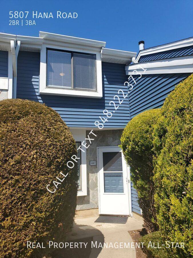 Townhouse for rent at 5807 Hana Rd, Edison, NJ 08817