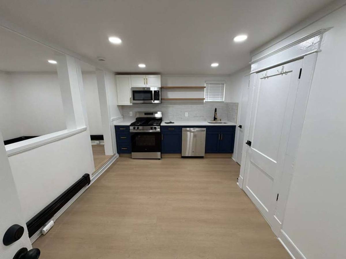 Townhouse for rent at 309 S 2nd Ave Adu, Highland Park, NJ 08904
