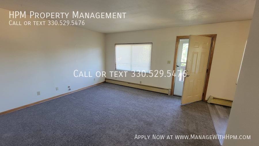 Apartment for rent at 926 Florida Ave E, Akron, OH 44314