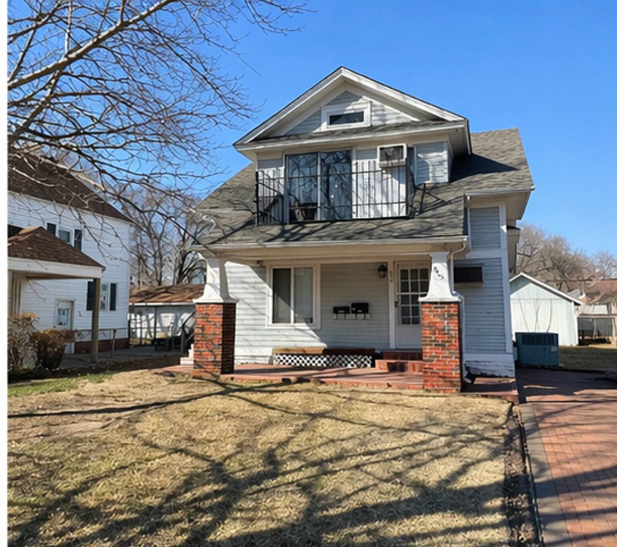 Apartment for rent at 2410 W Douglas, Wichita, KS 67203