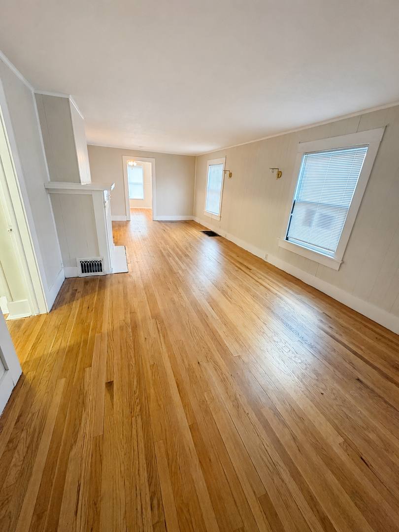 Apartment for rent at 2410 W Douglas, Wichita, KS 67203