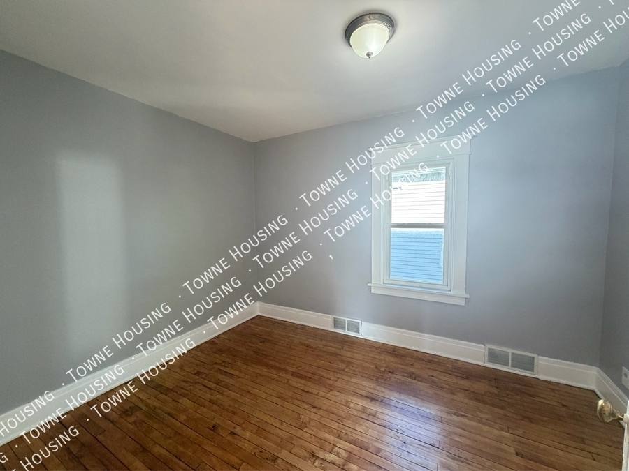 Apartment for rent at 37 Holmes St, Buffalo, NY 14207