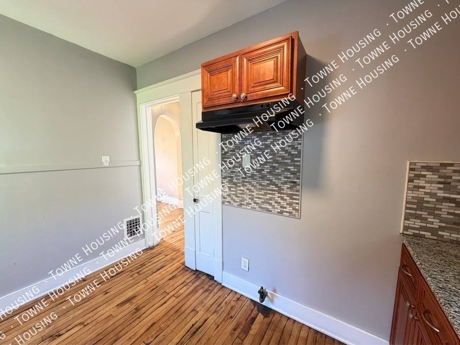 Apartment for rent at 37 Holmes St, Buffalo, NY 14207