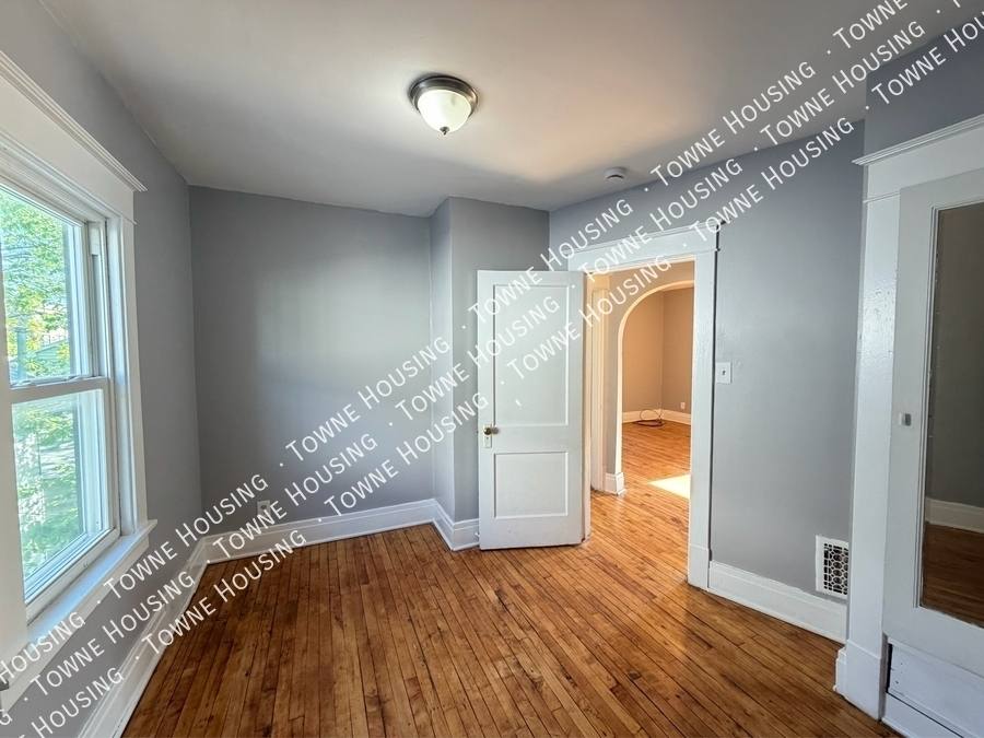 Apartment for rent at 37 Holmes St, Buffalo, NY 14207