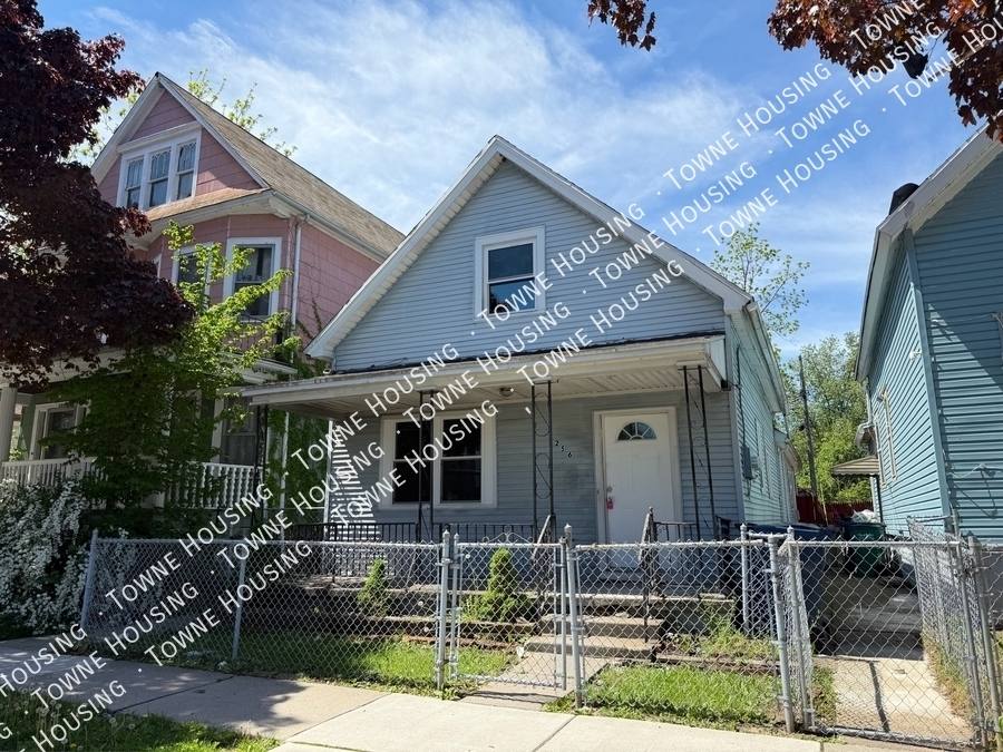 Apartment for rent at 256 14th St #1, Buffalo, NY 14213