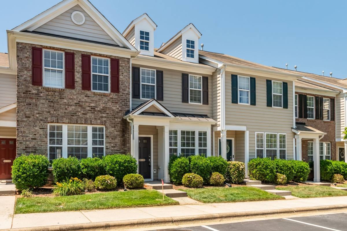 Townhouse for rent at 605 Cupola Dr, Raleigh, NC 27603