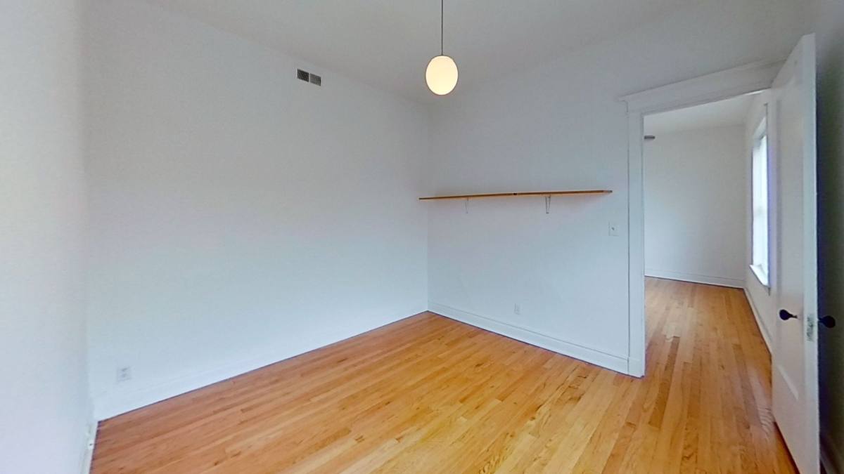 Apartment for rent at 4103 N Damen Ave, Chicago, IL 60618