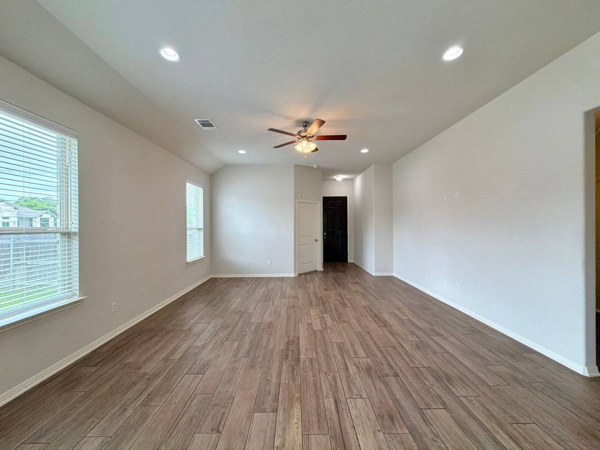 House for rent at 877 Centerra Hills Circle, Round Rock, TX 78665