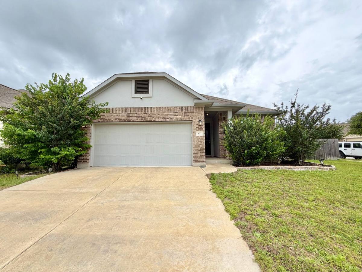 House for rent at 877 Centerra Hills Circle, Round Rock, TX 78665