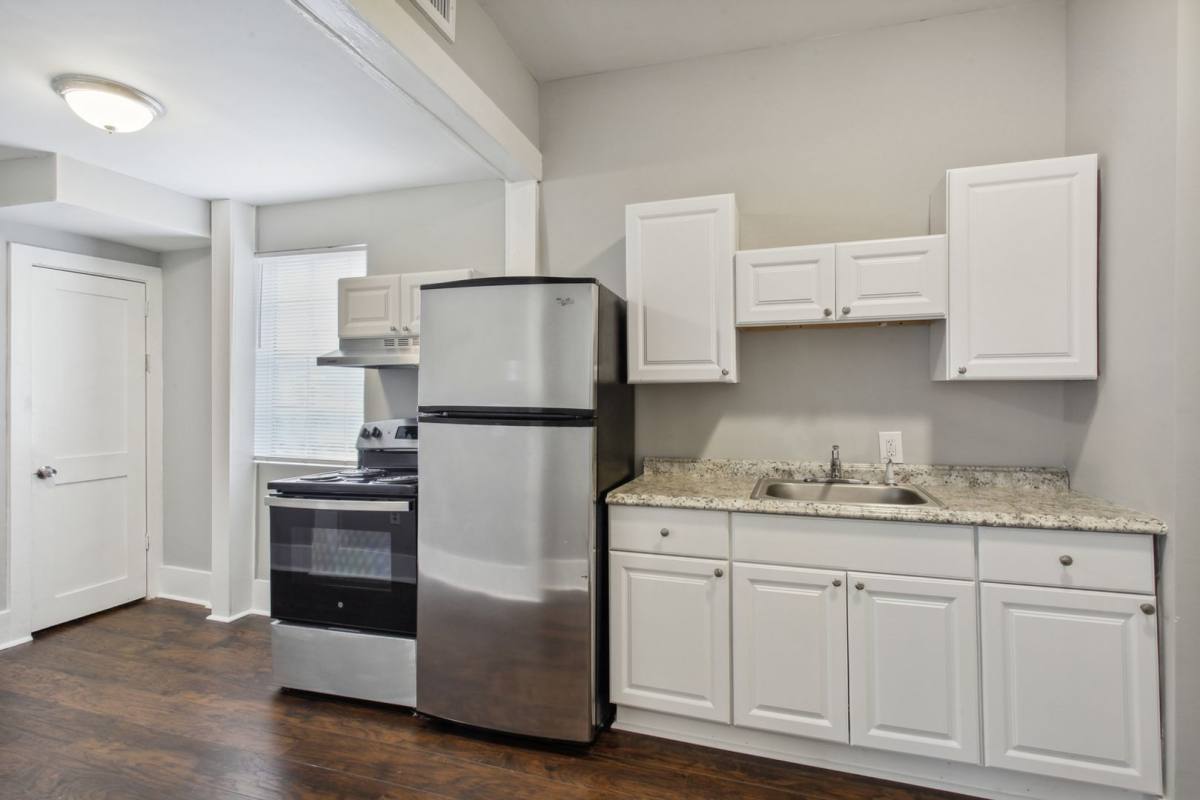 House for rent at 1002 W 44th St, Savannah, GA 31405