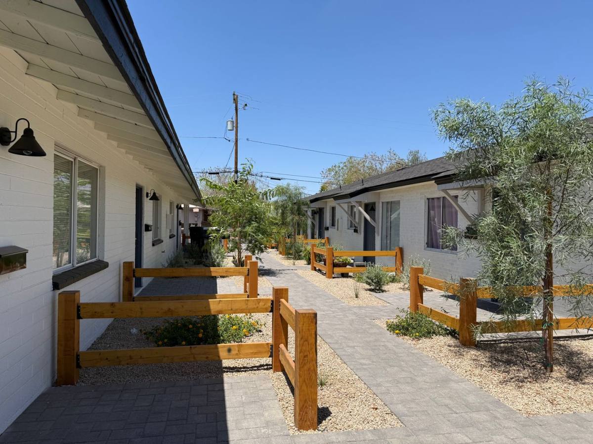 Apartment for rent at 1402, 1406 E Roosevelt St, Phoenix, AZ 85006