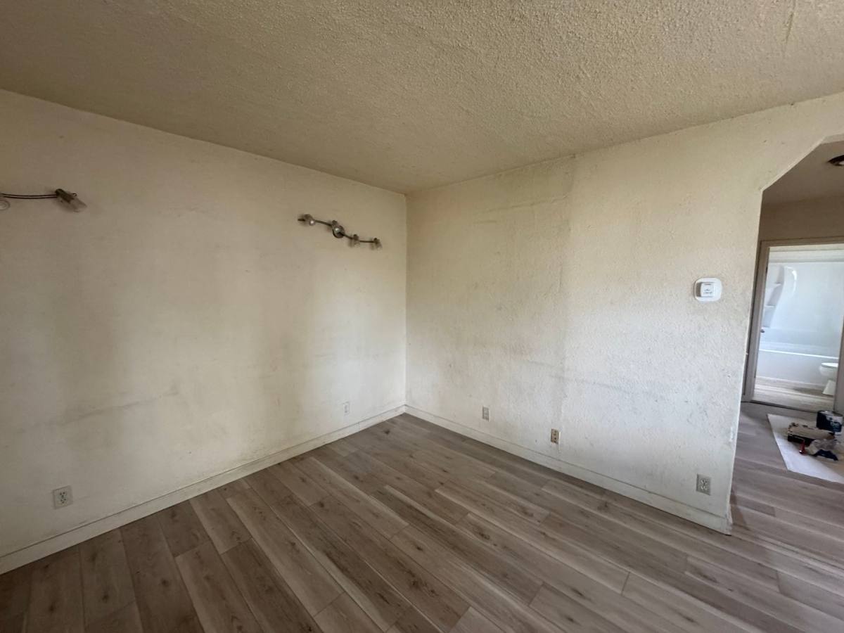 Townhouse for rent at 1004-1006 E 8th St, The Dalles, OR 97058