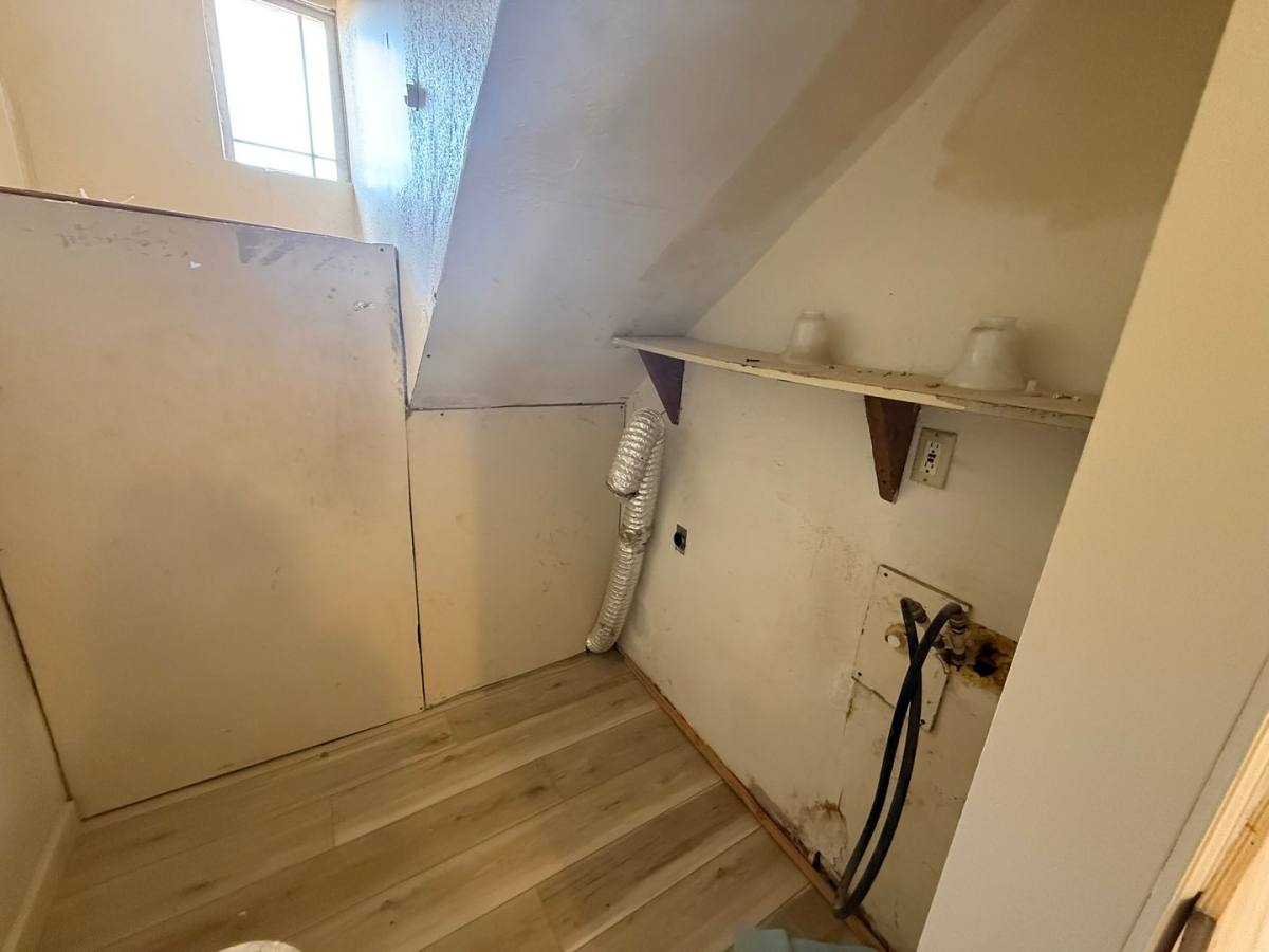 Townhouse for rent at 1004-1006 E 8th St, The Dalles, OR 97058