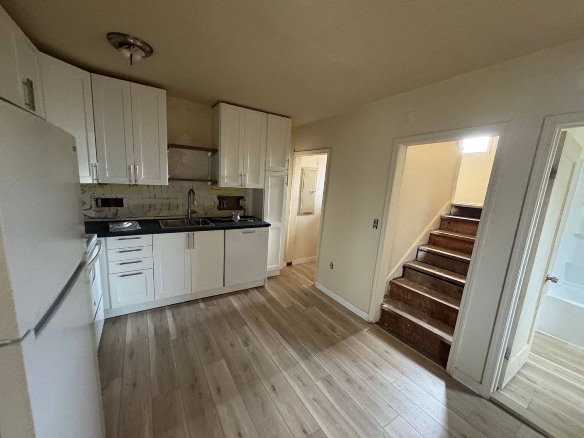 Townhouse for rent at 1004-1006 E 8th St, The Dalles, OR 97058