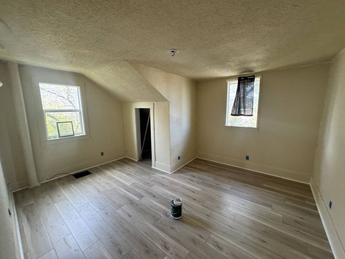 Townhouse for rent at 1004-1006 E 8th St, The Dalles, OR 97058