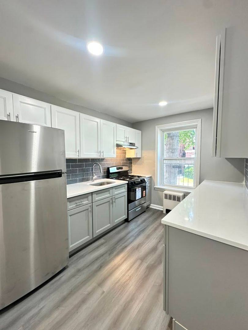 Apartment for rent at 17 Shepard Ave, East Orange, NJ 07018