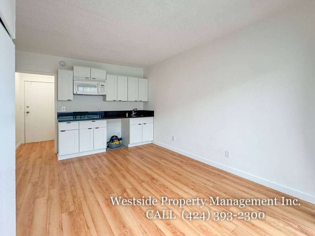 Apartment for rent at 3536 Hughes Ave #204 A, Los Angeles, CA 90034