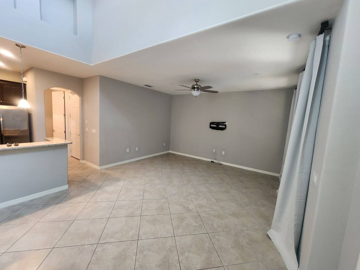 Townhouse for rent at 9071 Albion Lane N, Naples, FL 34113