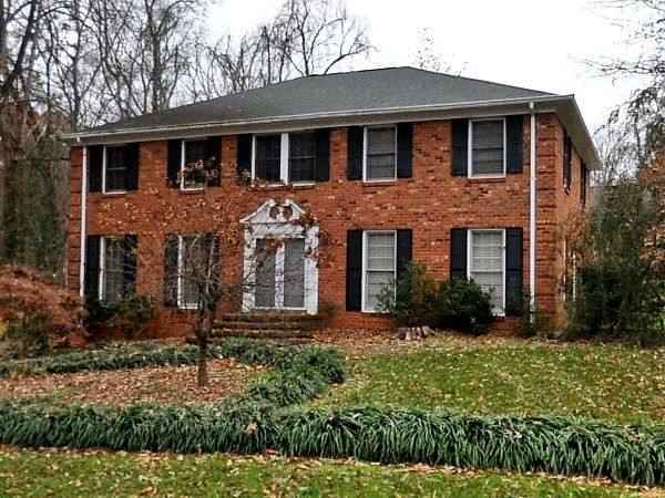 Townhouse for rent at 2900 Rustic Lane, Charlotte, NC 28210