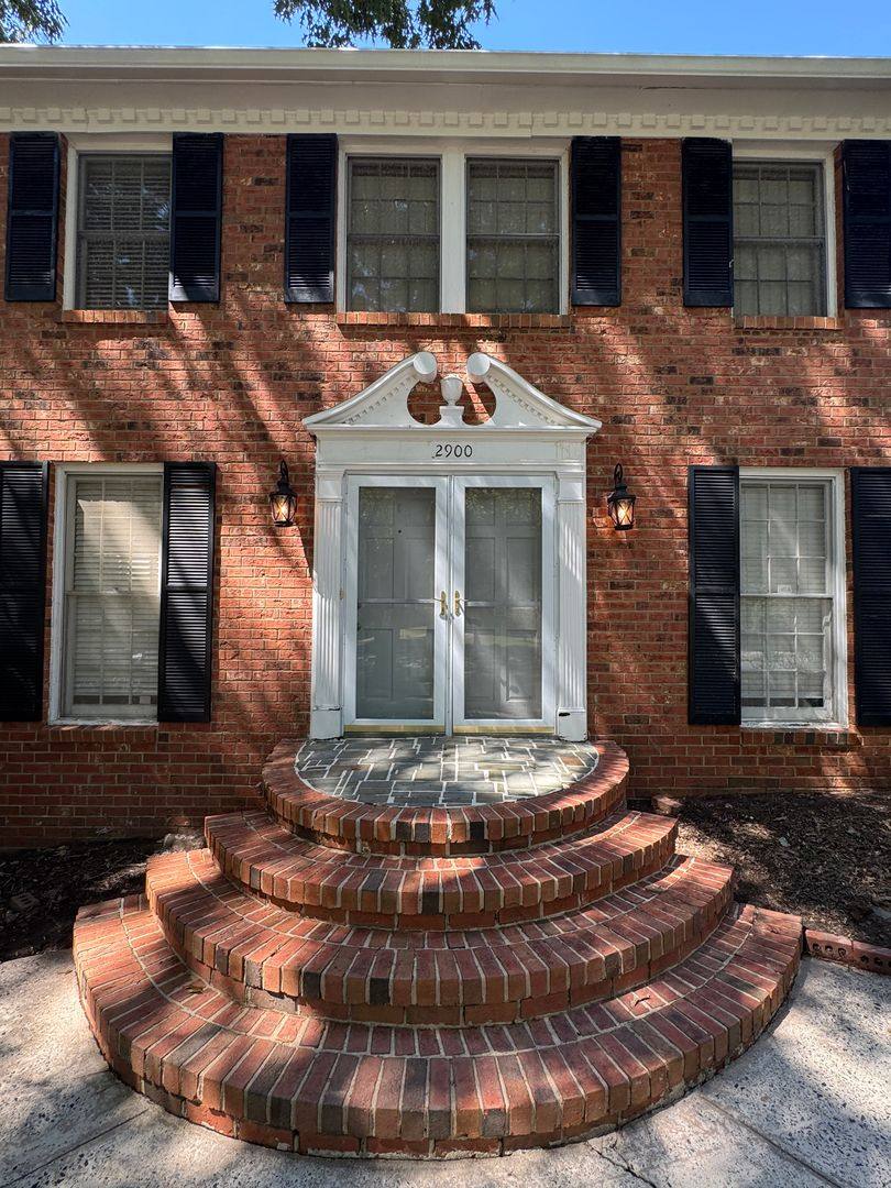 Townhouse for rent at 2900 Rustic Lane, Charlotte, NC 28210