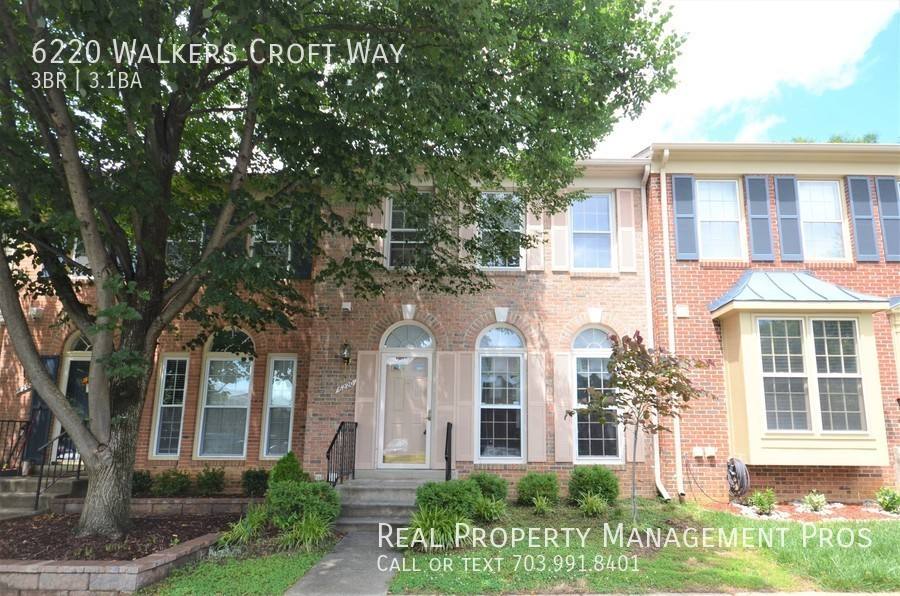 Townhouse for rent at 6220 Walkers Croft Way, Alexandria, VA 22315