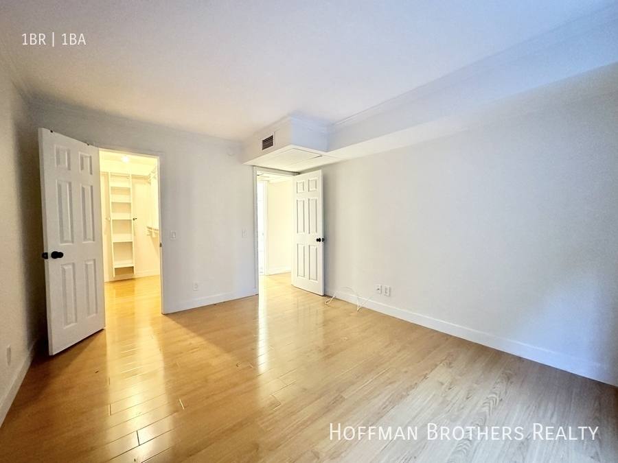 Apartment for rent at 1515 S Beverly Dr #305, Los Angeles, CA 90035