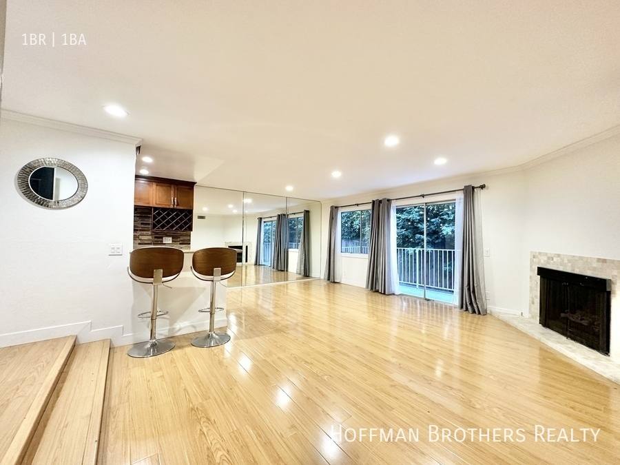 Apartment for rent at 1515 S Beverly Dr #305, Los Angeles, CA 90035