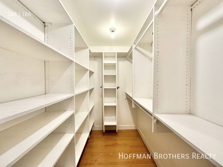 Apartment for rent at 1515 S Beverly Dr #305, Los Angeles, CA 90035