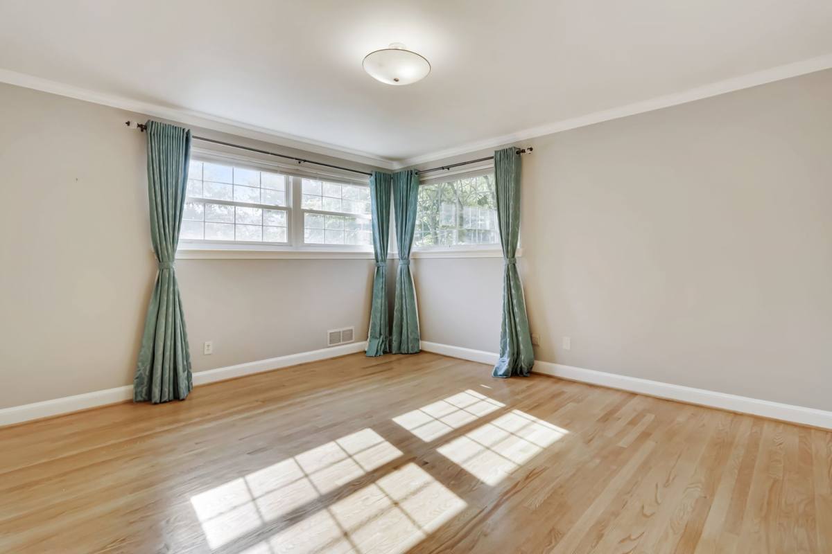 House for rent at 5806 Osceola Rd, Bethesda, MD 20816
