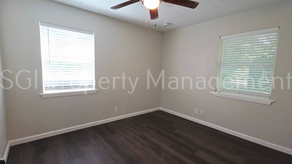 House for rent at 314 16th St W, Irving, TX 75060