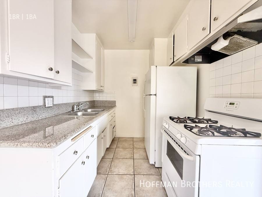 Apartment for rent at 838 N Normandie Ave #8, Los Angeles, CA 90029