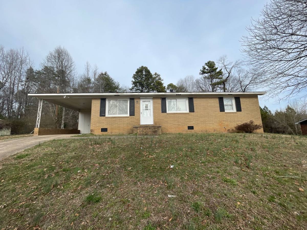 House for rent at 1808 Riveria Dr, Shelby, NC 28150