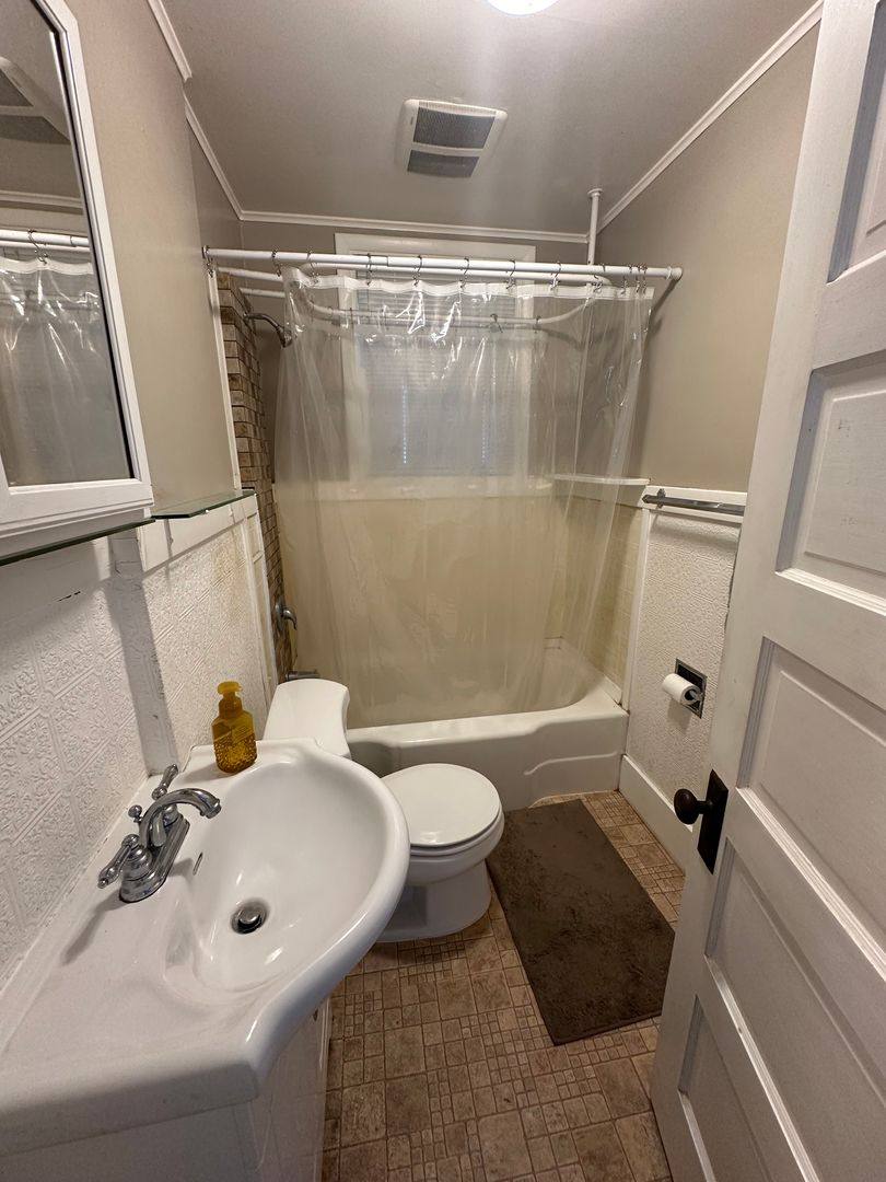 House for rent at 217 SW 3rd, Pendleton, OR 97801