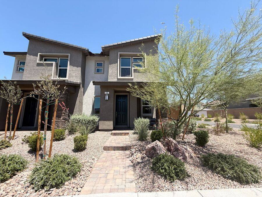 Townhouse for rent at 916 Cottonwood Hill Place, Henderson, NV 89011