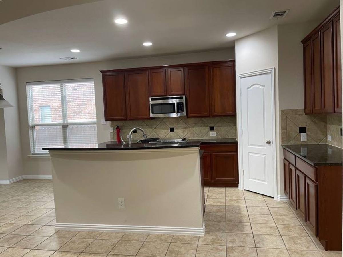 House for rent at 9845 McFarring Dr, Keller, TX 76244
