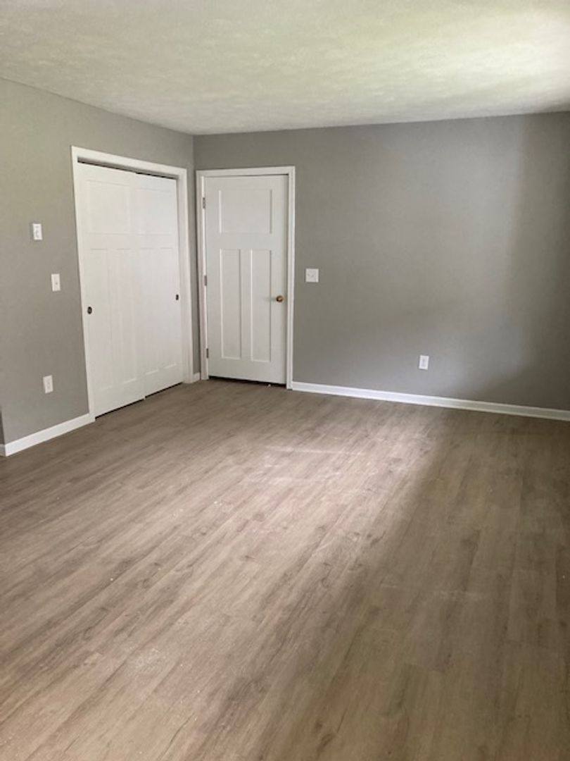 Apartment for rent at 6 Ashland Ave, Elmira, NY 14903