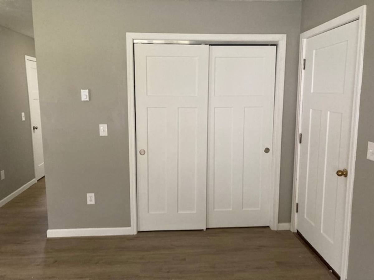 Apartment for rent at 6 Ashland Ave, Elmira, NY 14903