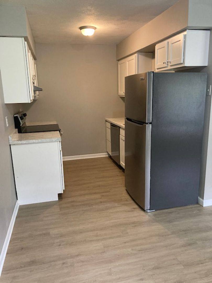 Apartment for rent at 6 Ashland Ave, Elmira, NY 14903