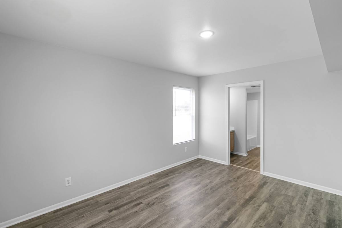 Apartment for rent at 2800 Brookwood N, Saginaw, MI 48601