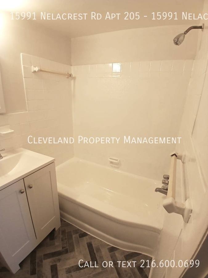 Apartment for rent at 15991 Nelacrest Rd #205, Cleveland, OH 44112