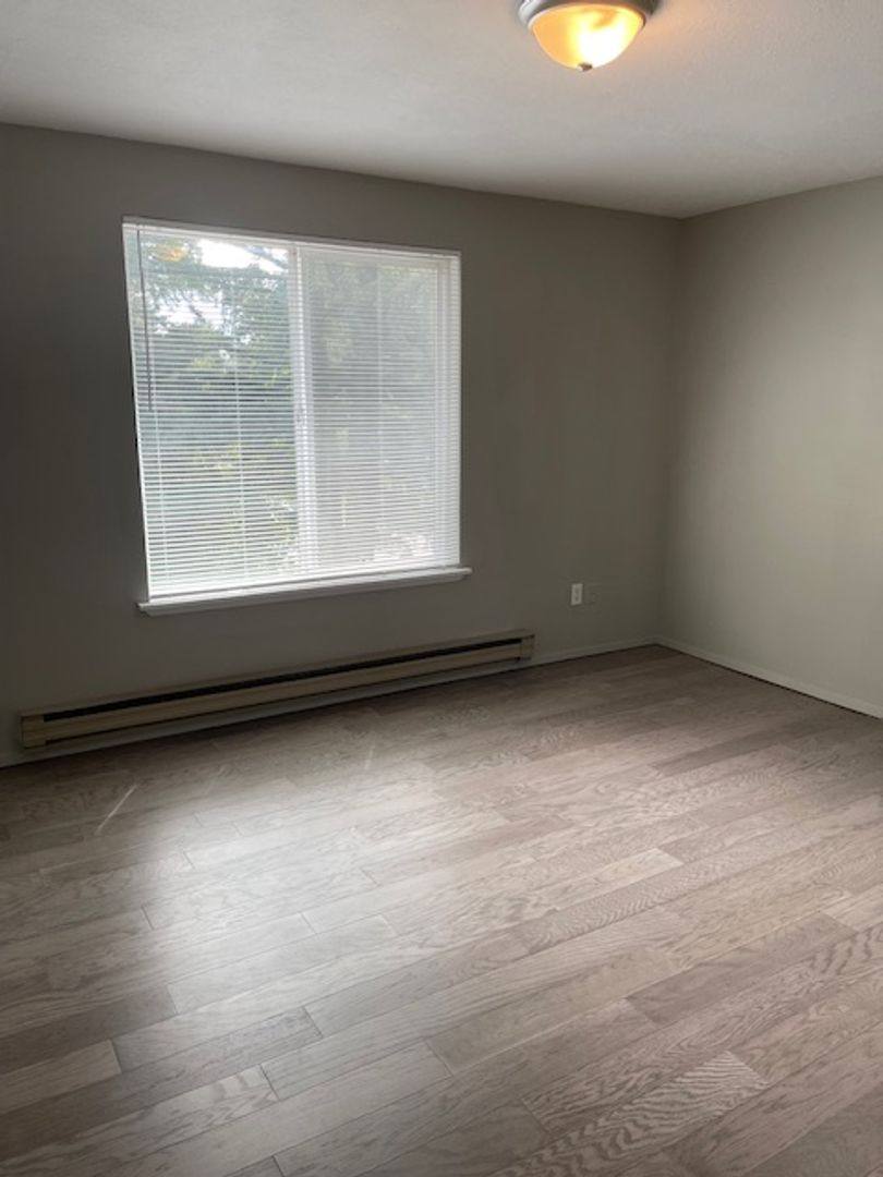 Townhouse for rent at 4323 67th Ave W, Tacoma, WA 98466