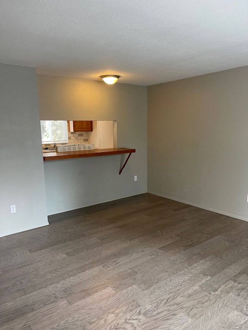 Townhouse for rent at 4323 67th Ave W, Tacoma, WA 98466