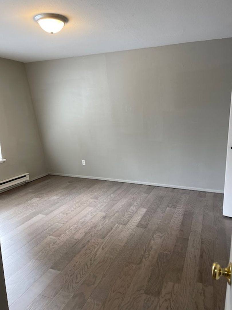 Townhouse for rent at 4323 67th Ave W, Tacoma, WA 98466